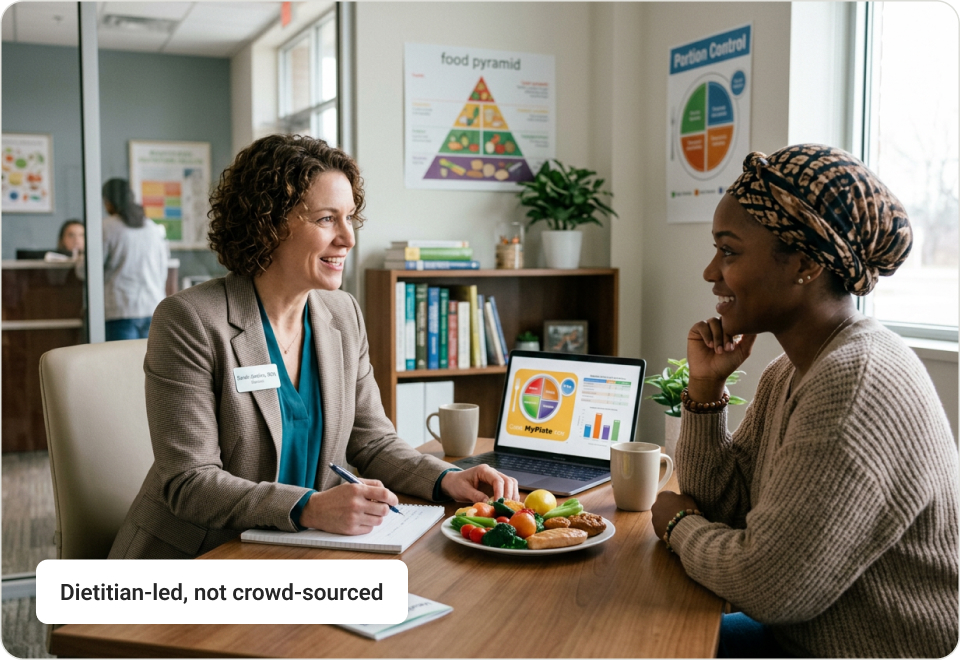 Dietitian talking with a member